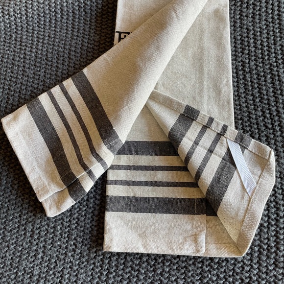 3/$15 NWOT KITCHEN TOWEL 16-28" with hanging loop. Feels like linen. Funny gift - Picture 4 of 5